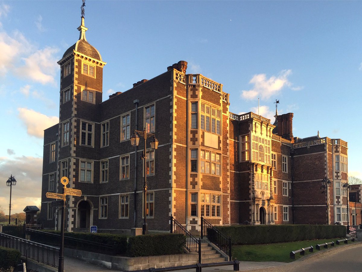 JontyDarlington's tweet photo. #AProjectADay

Today reaching out to @charlton_house, a fine palace dating 1607-12 in Greenwich - which @WorldMonuments has supported 

It has a fabulous collection of decorated fireplaces &amp; over mantles

My favourites: Vulcan trying to avoid eye contact with a mustachioed Venus https://t.co/KHEYlzuaXE