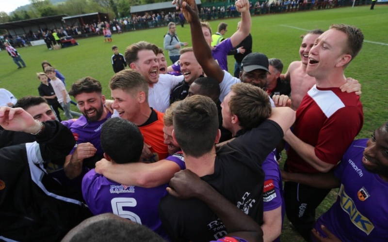 RogerRamone's tweet photo. ON THIS DAY: 3 years ago we lost 1-0 away to Dorking Wanderers but WON THE LEAGUE on goal difference.  Dorking needed to win by 5 clear goals but were restricted to just the 1 as Tooting picked up their first title since the 2001. https://t.co/qMeOaiICd0
