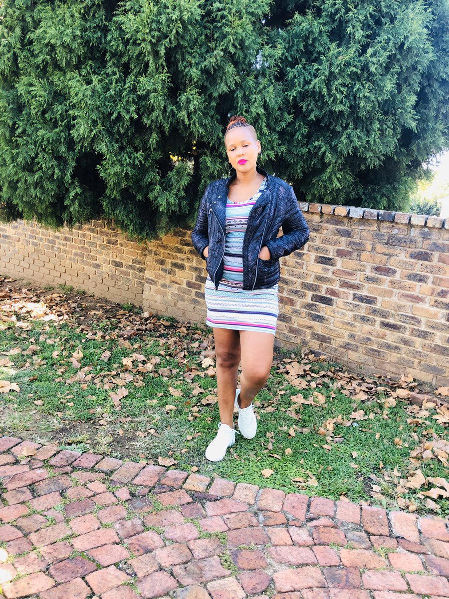 siyaloyilane's tweet photo. Sometimes telling it like it is doesn’t break any friendships 🙏🏽#msshumba @adidasZA @Hollywoodbets https://t.co/ybeZvZUbDW