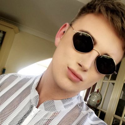 SamSaunderss's tweet photo. #NewProfilePic https://t.co/u40oHb0gc0
