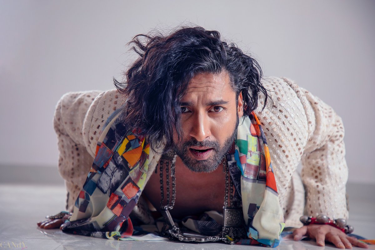CandymagIn's tweet photo. To understand the plot and story of the film, you need to live in it first.
.
.
Presnting Chandan Roy Sanyal @IamRoySanyal for @candymag.in April 2020
.
.
Photographed by | @studiodenz 
Creative Director | @Farrah_kader 
Fashion Stylists | @PujaMandavia https://t.co/jqIIsEPGLj