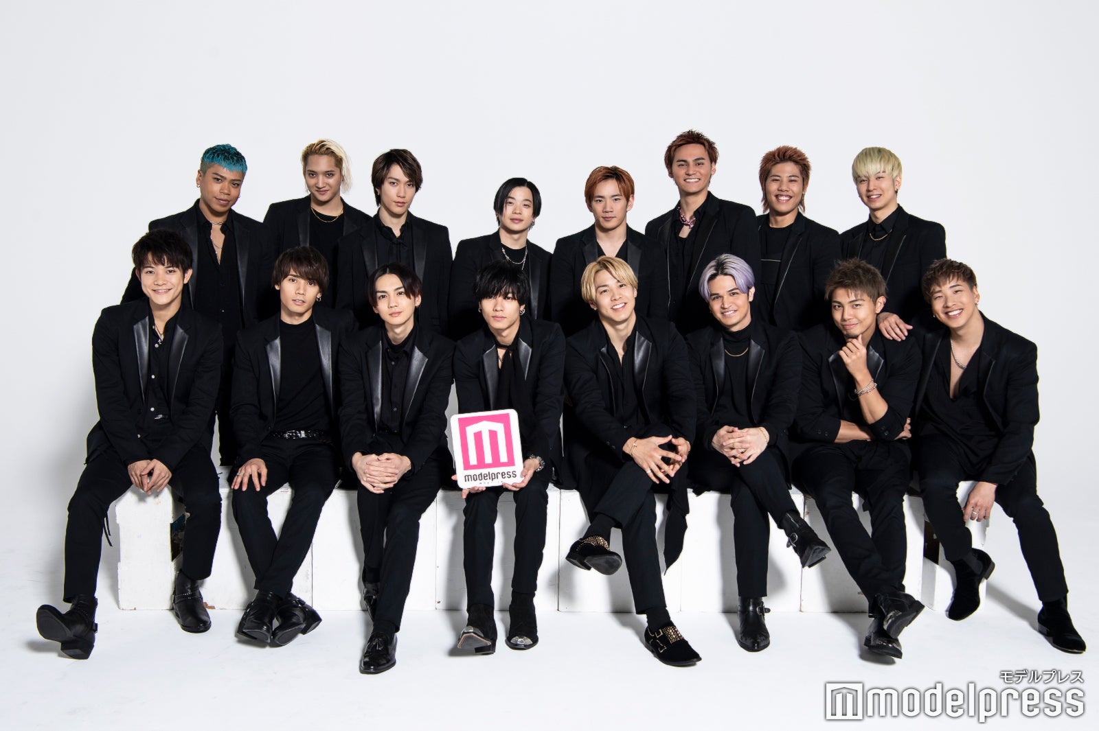 直筆サイン入りボード THE RAMPAGE from EXILE TRIBE 直筆サイン入りボード THE RAMPAGE from EXILE TRIBE - メルカリ