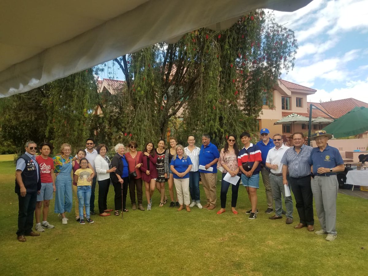 CRLCHM's tweet photo. 14/09/2019 El Club Rotario de los Chillos milenio recibe a las familias de los jovenes inbound del programa RYE en la capacitación del programa junto a su Club Rotaract https://t.co/IIBO8VpYKS
