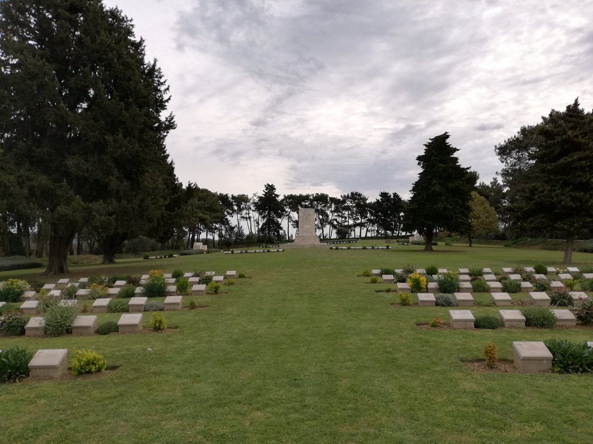 Umit_Kygz's tweet photo. @CWGC #GreenHill Cemetery #Suvla @Bennett22David @bnbgundogan #suvlateam https://t.co/VT6KBhrMq8