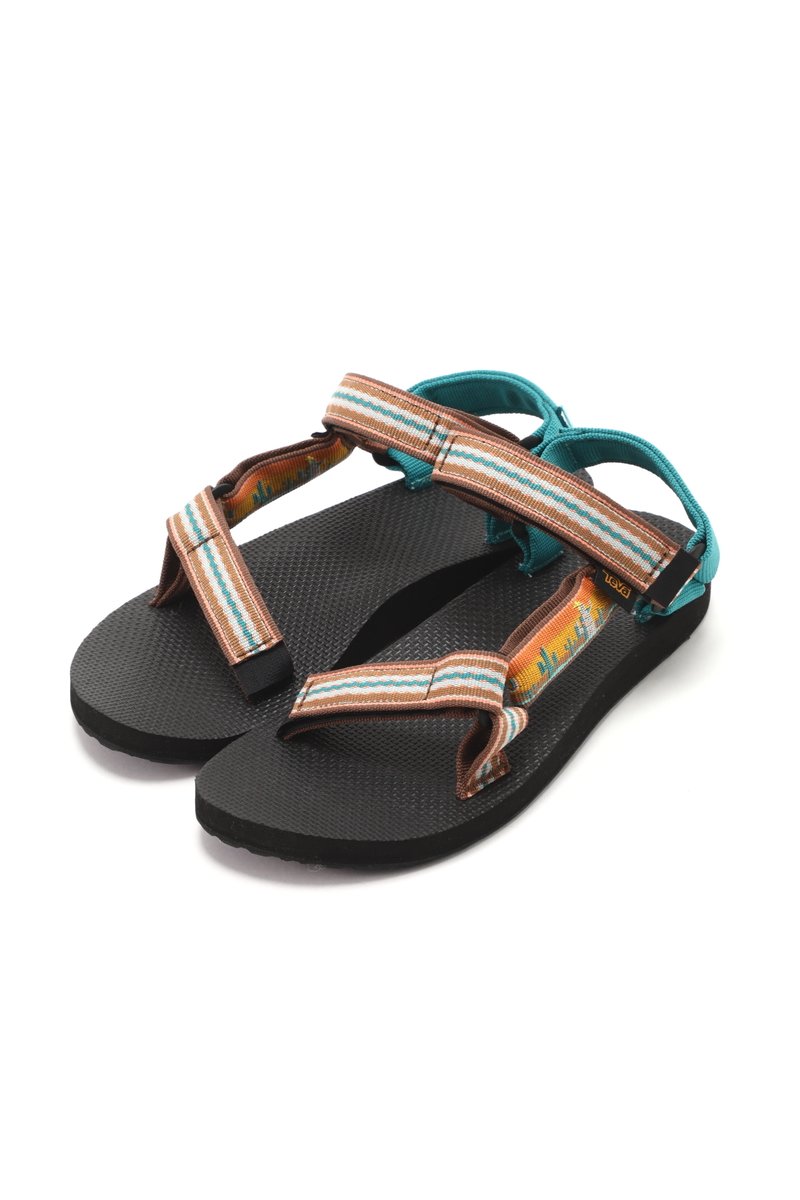 ROSEBUD_1993's tweet photo. 【TEVA】
鮮やかな #エメラルドグリーン にユニークなパターンを
配したストラップが特徴的!
サボテンのポップな雰囲気が #ROSEBUD らしい1足✨
#TEVA 定番モデル #ORIGINALUNIVERSAL のROSE BUDカラーは
夏のヘビロテサンダルになりそう😋
#夏コーデ #サンダルコーデ
👉https://t.co/lER0yhOcN0 https://t.co/sW8ofcCOBL
