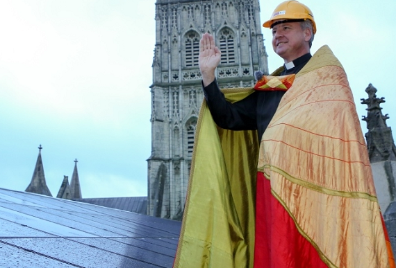 GlosCathedral's tweet photo. UK Churches are finding creative ways of investing in &amp; supporting production of renewable energy: We're proud that our solar PV installed during #ProjectPilgrim is a case study 👉  https://t.co/wQL6BTUECU #environmentalsustainability #greencathedral #earthday2020 💚🌍 https://t.co/bLdPDZxz3t