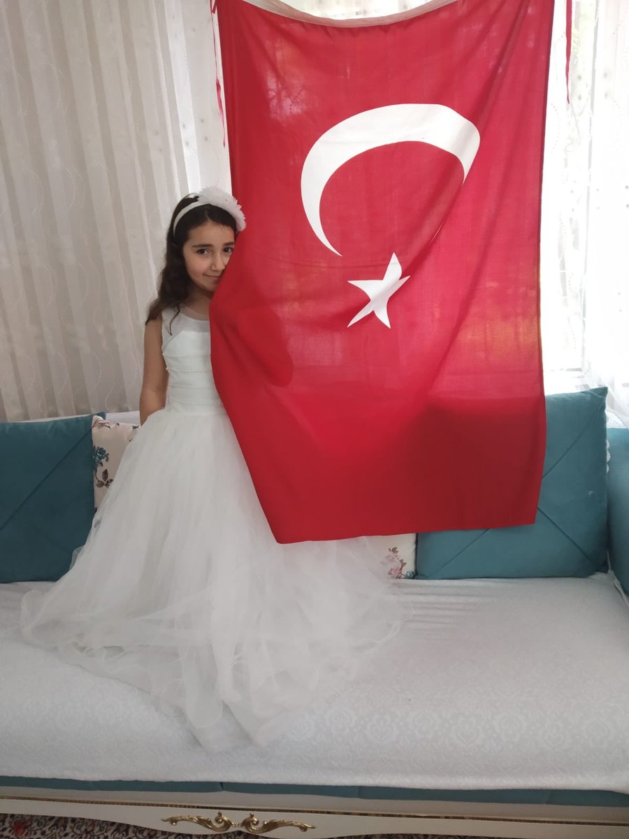 Elif KELEŞ (@eyedikanat) on Twitter photo #yalovada23nisan
#yüzyıllaryaşa23nisan
<a href="/YalovaMem/">Yalova İl Millî Eğitim Müdürlüğü</a>
<a href="/ziyaselcuk/">Ziya Selçuk</a>
@meb_ailesi2023 <a href="/ali_tosun77/">Ali TOSUN</a> <a href="/MuhammetBER3/">Muhammet BEŞİR</a> @OSudasdemir #yalovada23nisan
#yüzyıllaryaşa23nisan
<a href="/YalovaMem/">Yalova İl Millî Eğitim Müdürlüğü</a>
<a href="/ziyaselcuk/">Ziya Selçuk</a>
@meb_ailesi2023 <a href="/ali_tosun77/">Ali TOSUN</a> <a href="/MuhammetBER3/">Muhammet BEŞİR</a> @OSudasdemir