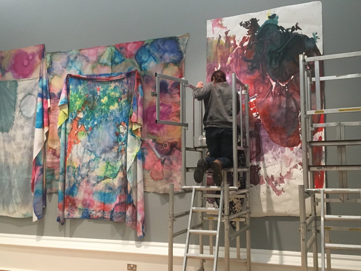 JMPaintingPrize's tweet photo. We're sad we can't wave goodbye to #JMPP2018 first prizewinner #JacquiHallum whose display @walkergallery should have been closing this week. In case you missed it, here's an interview with Jacqui about life after winning the competition https://t.co/MzyXeG4061 https://t.co/VMShUPSkOq