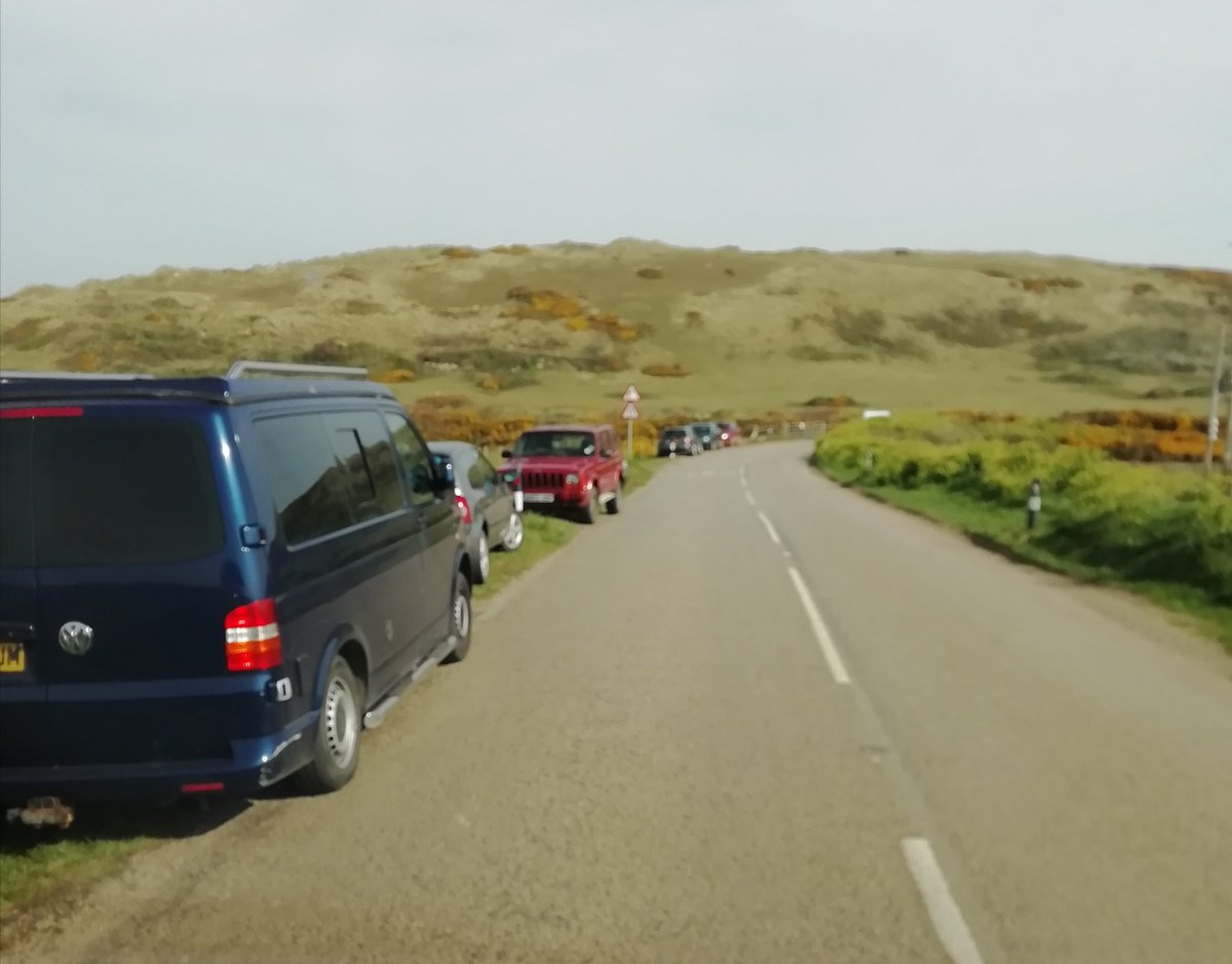 cornwallcop's tweet image. And the minute you tell people it's okay to travel to exercise.........normal service resumes. #juststayathome
These areas have been car free until now. 🙄