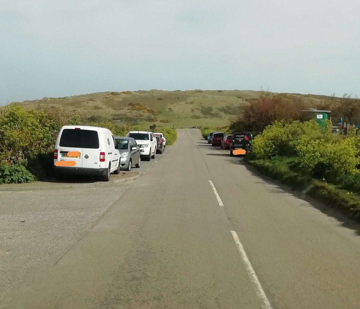 cornwallcop's tweet image. And the minute you tell people it's okay to travel to exercise.........normal service resumes. #juststayathome
These areas have been car free until now. 🙄