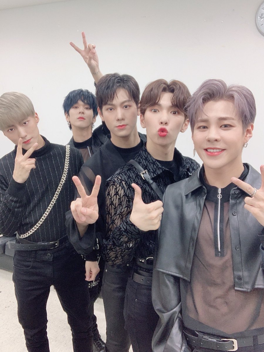 IMFACTofficial's tweet photo. [임팩트] IF 여러분! 잠시 후, MBC M,&amp;MBC every1 쇼! 챔피언에 임팩트가 출연합니다❤️ 모두들 본방사수 약속해요📺

#임팩트 #IMFACT #지안 #제업 #태호 #이상 #웅재 #거짓말이야 #LIE #쇼챔피언 https://t.co/QpE8O8oYkE