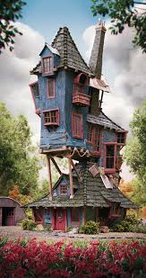 Companies have built on their martech stacks without a clear strategy or consideration of process and now they are not fit for purpose. Martech stack or Weasley house? #B2BGetStacked