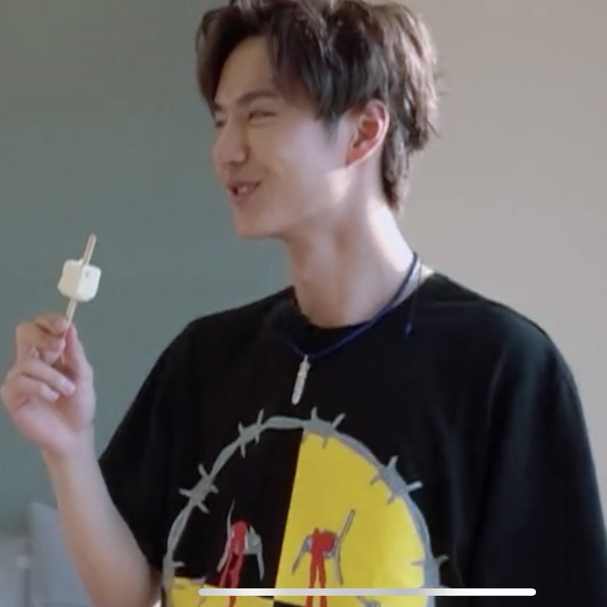 anyway. there’s lots more- a full hour of yibo being brilliant and talented and a babie.app: :  https://m.mgtv.com/b/334728/7635340.html?t=videoshare&tc=jXKKosRPSAN7&dc=54761411-AE49-47BD-97D9-617BB01A4512youtube: