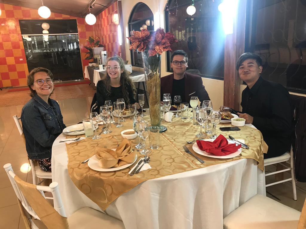CRLCHM's tweet photo. 11/12/2019 El Club Rotario de Los Chillos Milenio comparte su cena navideña con regalos, sorpresas y fraternidad junto con la familia rotaria https://t.co/AognMdrSGR
