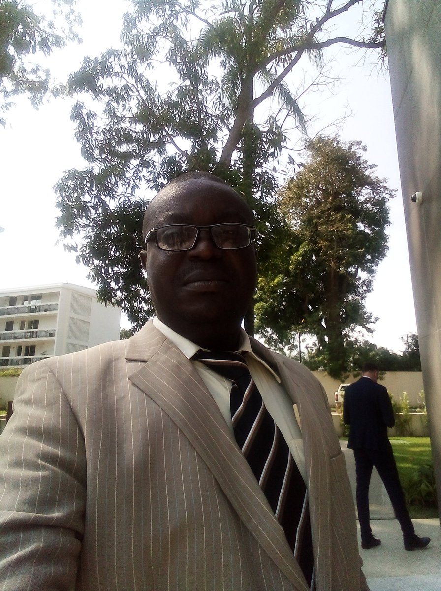 MoyenO's tweet photo. Malgré le covid 19 avec son cortège de contaminations locales, nous restons confiant.L'Afrique ne connaîtra pas le pire comme les pays développés. https://t.co/SU1FQbPUlo