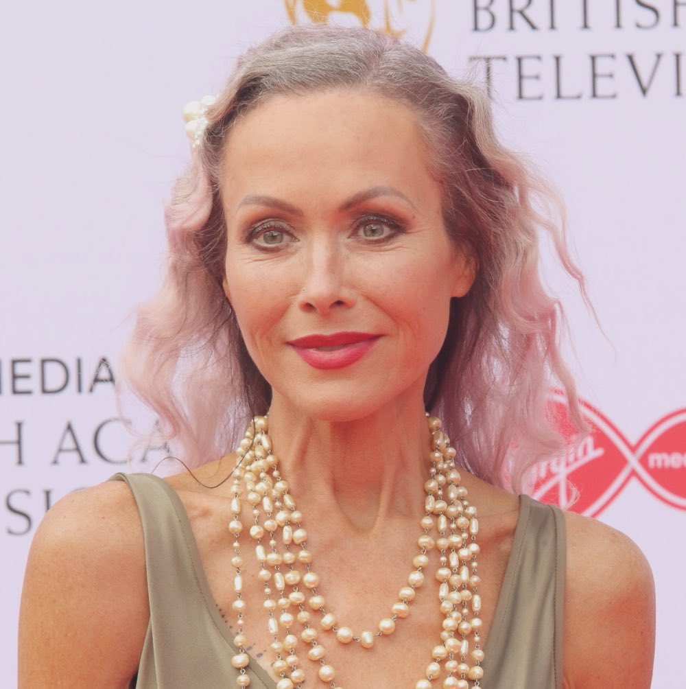 Happy birthday to the legendary actress, miss amanda mealing! 