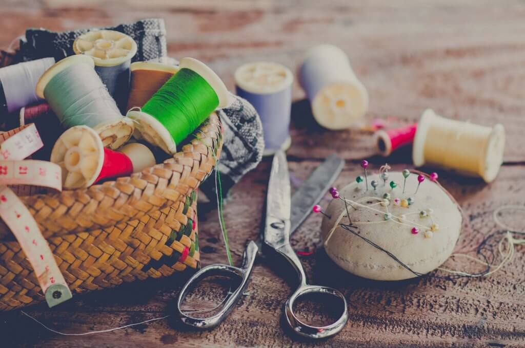CraftCover's tweet photo. Time for another #CraftTip !
Make sure your scissors are ready for action - sharpen them by cutting through sandpaper!
Has anyone got any of their craft tips they want to share?
CraftCover provides insurance especially designed for crafters.
#Crafting #Crafts #Crafters #Craft https://t.co/5XDGJwGcKi