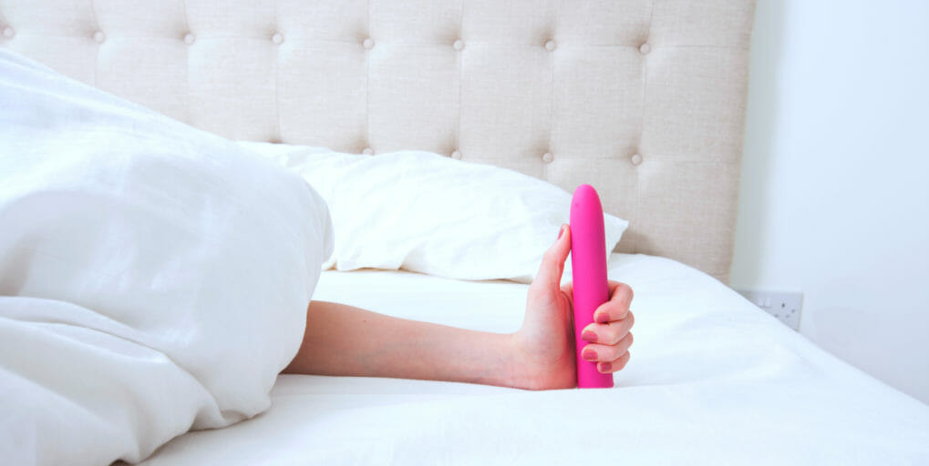 Another isolation day, another sex toy ordered... who else is caring for themselves during this lockdown? 😉 #kinkykicks