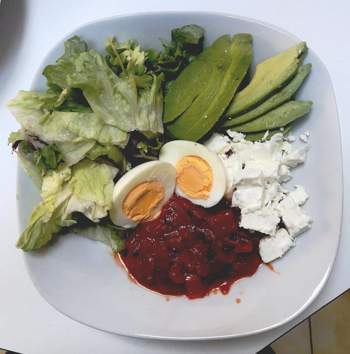 greener_kitchen's tweet photo. Hoe eet je een avocado? Rauw? Verwerkt in een desser? Op een boterham? Laat ons weten in de reacties! https://t.co/cFZXkblqz9