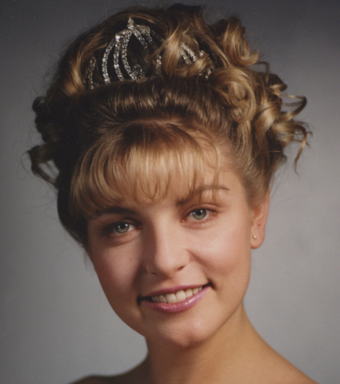 Happy birthday to the brilliant Sheryl Lee     