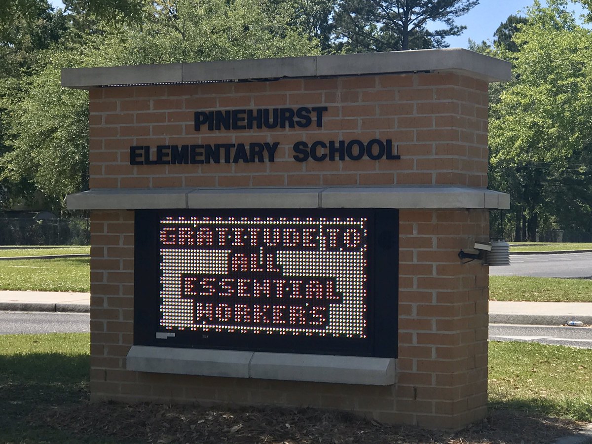dianne_benton's tweet photo. The week of April 20, 2020, CCSD schools will be showing their appreciation for Essential Workers in the Lowcountry by displaying messages on their school's marquee. Thank you all Essential Employees from the bottom of our ❤️! https://t.co/qgDCMVNK3H