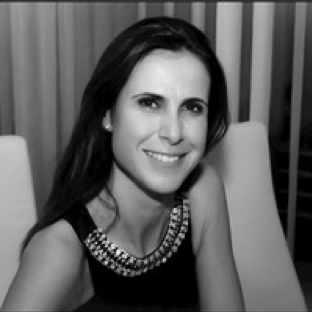 EmpackSpain's tweet photo. Sales Team #Empack20 #Logistics20 โก๏ธ
Sonia Gonzรกlez โ Villamil โ Key Account Manager ๐งฐ
Puedes contactar con Sonia para cualquier duda relacionada con Empack and Logistics & Automation ๐ https://t.co/qTKZtGUGiu
#SalesTeam #Easyfairs #VisitTheFuture https://t.co/mqcGcWFIMW