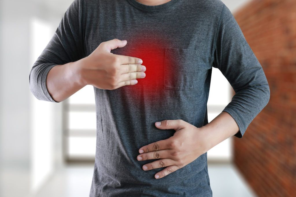 ilSalvagenteit's tweet photo. Può accadere a chiunque, il #reflusso #gastrico può infiammare e dare più di un fastidio. Se la cosa non è grave si può intervenire con un #lenitivo efficace anche senza prendere farmaci. Ecco quelli che potrebbero fare per voi https://t.co/7AB7VYrjgV https://t.co/K8h3kpeAI0