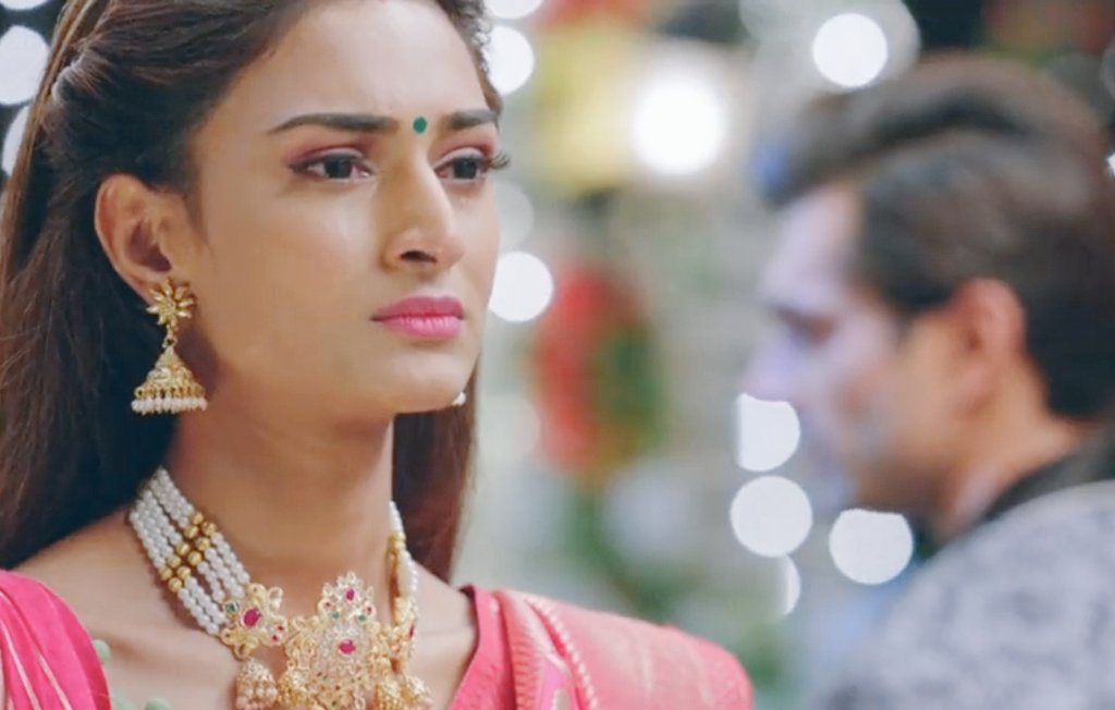 Prerna:-"Bas....Bas.....Bas...."Only these three words Prerna said for fight between AB and RBPrerna once again cleared to Mr.Bajaj that she loves only AB n she sacrificed her life for him n asked a promise to not harm him in any way. #EricaFernandes  #KasautiiZindagiiKay