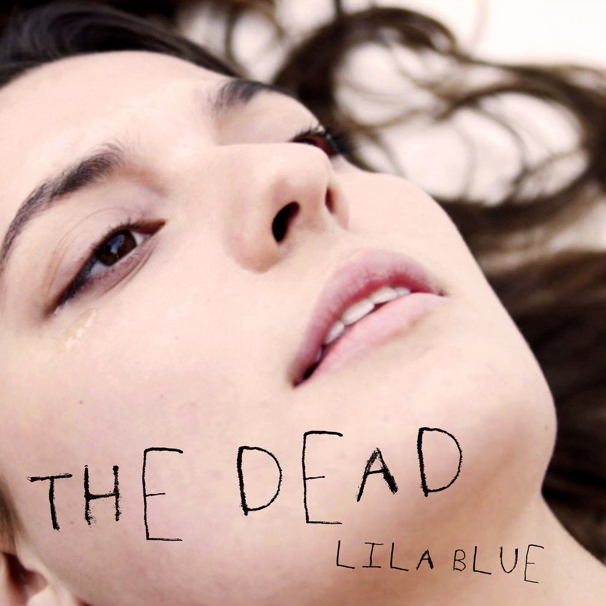 forfolkssake's tweet photo. Premiere | Lila Blue – The Dead https://t.co/0LRmzF6C6k https://t.co/avivTabrj7