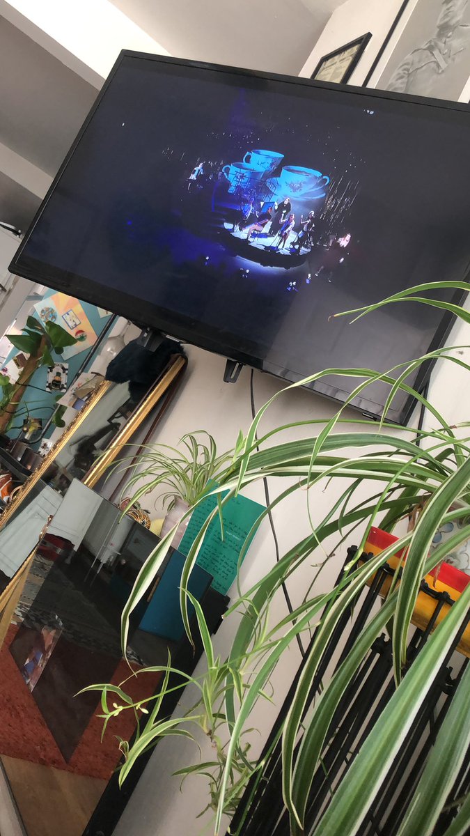 SJVanParys's tweet photo. WFH entertainment 🥳😍 @MiddleChildHull #UsAgainstWhatever https://t.co/OGvIoNoDgn