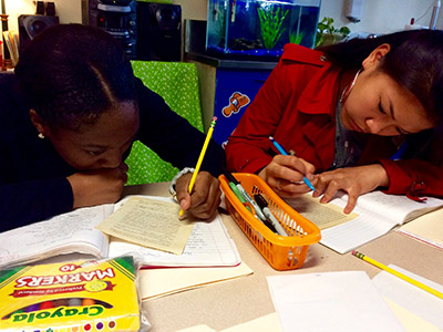 AldineISD's tweet image. Today is #PoetryDay! Create a blackout poem (bit.ly/2z3P3Zz) or record yourself reciting a poem. #NationalLibraryWeek #AISDNationalLibraryWeek #AldineAtHome #WeAreAldine