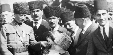 Mustafa Kemal Atatürk’ün dünya çocuklarına armağan ettiği 23 Nisan Ulusal Egemenlik ve Çocuk Bayramı`nın 100. Yılı Kutlu Olsun. #23Nisan #23NisanKutluOlsun #23Nisan100Yasında 

TMMOB Çevre Mühendisleri Odası 
14. Dönem Yönetim Kurulu 

cmo.org.tr/genel/bizden_d…