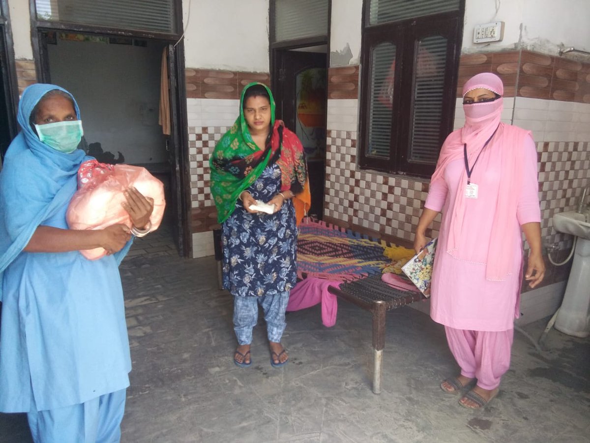 KIRANBA82319696's tweet photo. Raw Ration Distributed As per the orders of Punjab Department and information about Corona Virus was given to the Aanganwari Center.
#Dsswcd
@KIRANBA82319696 https://t.co/U96EF9i5aq