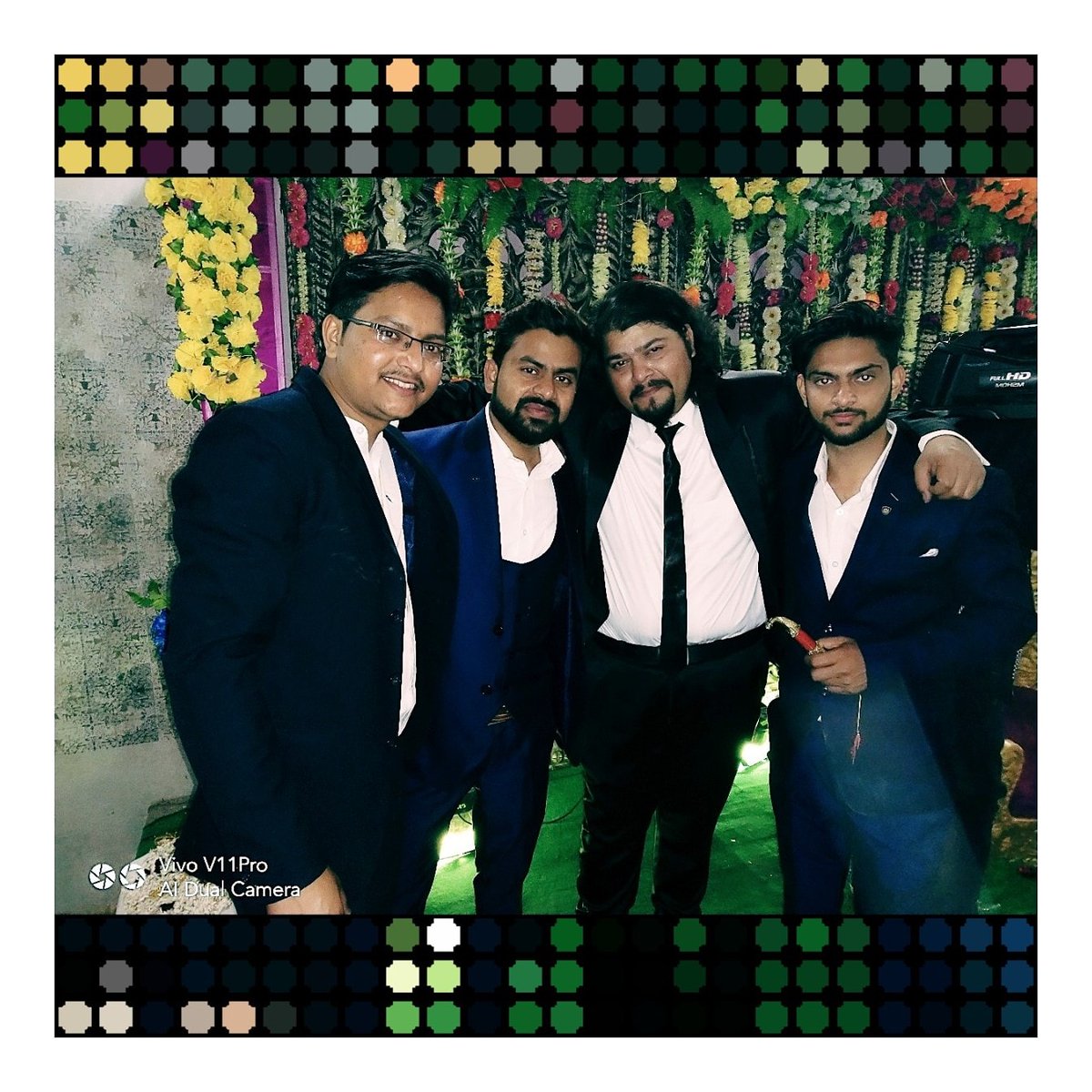 kapilrajkp's tweet photo. The Gentelmen's!!! ✔️📸
#throwback #picture #memories #friends #friendship #bff #goals 
#dostlog #moments #kapilrajkp https://t.co/DN1jwTPg6M