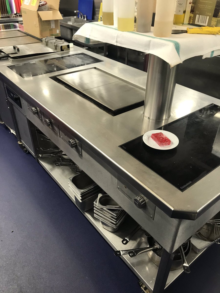 Two days in a row doing service work and I’m quite enjoying it. Kind of them to leave me a jelly! The manager told me that this stove saves £14,000 a year after removing the gas and taking into account the small increase in electrical costs