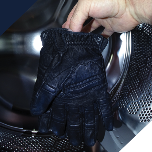 bionicgloves's tweet photo. Our gloves are machine washable. Use mild detergent, cold water, gentle cycle, no bleach, and air dry. Wash with the Velcro tab secured to avoid snagging. Now more than ever, it's important to do this to ensure no germs linger on the gloves. #bionicgloves #teambionic #glovelife https://t.co/pGx1ysMHTK
