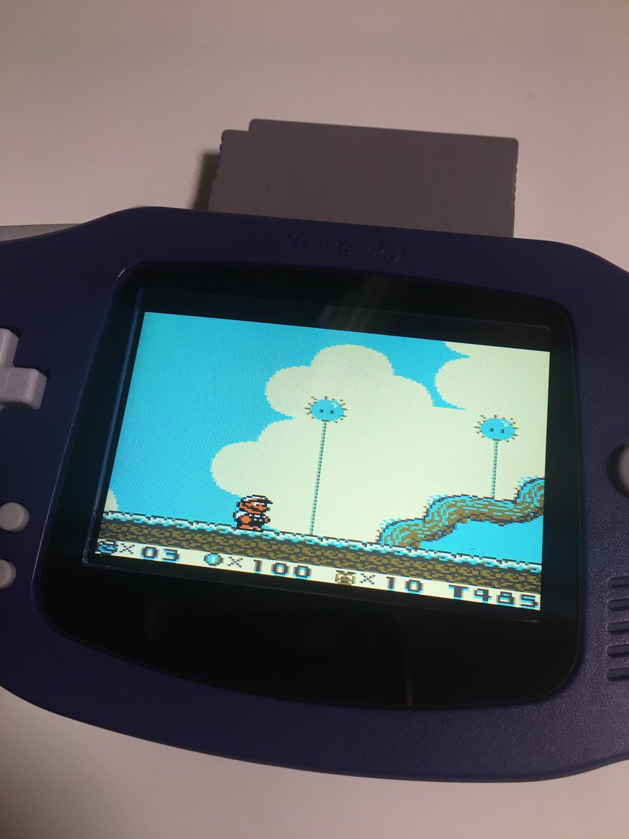 三澤勝洸 昔のゲームやりたくてゲームボーイアドバンスを最近買ったんだけど Iphoneに慣れてるせいか画面の暗さに耐えきれずバックライト改造してしまった めっちゃ快適