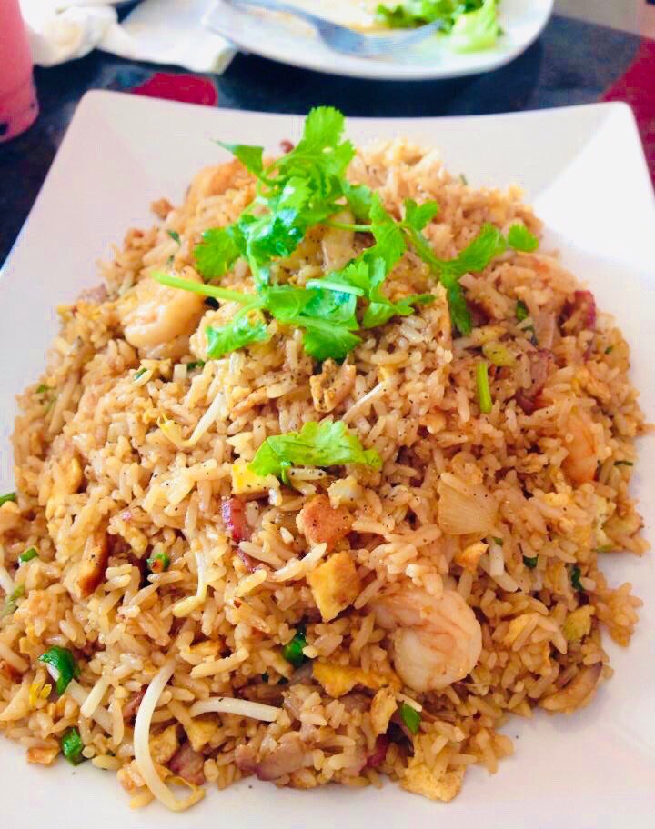 bar_bibo's tweet photo. It’s $5 FRIED RICE DAY!!! Your choice of chicken, beef, or pork. Just add $2 for shrimp or combo fried rice! Call us at 346-773-4566 to place your order! Open from 12-8pm! https://t.co/puF2PBeMOb
