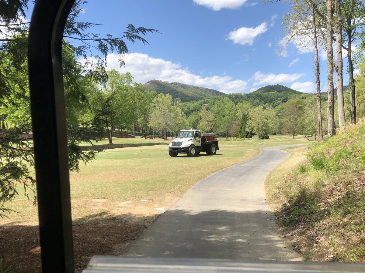 Another day of spreading ⁦<a href="/HelenaSpecialty/">Helena Specialty</a>⁩ and ⁦<a href="/AgriPursell/">PursellAgriTech</a>⁩ #PurKote. Going to be some happy Bermuda shortly. #TrustHelena