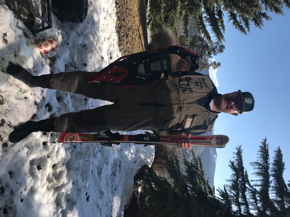 tkridder_tim's tweet photo. #SummitProm2020
Yesterday - Crazy Outfit Day
Today - Summit County Day https://t.co/UVB21qDe5Z
