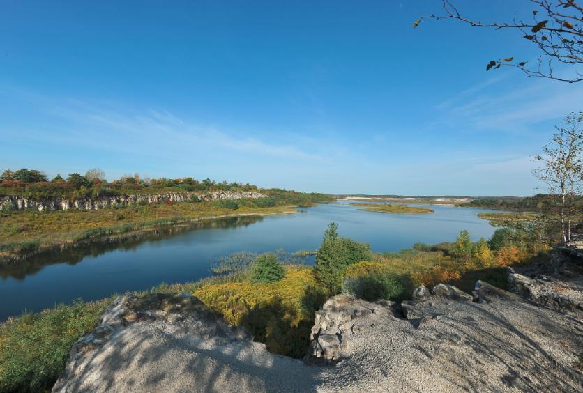 DemixQc's tweet photo. Éveillons notre conscience, apprécions l’environnement en ce #JourdelaTerre. Nous nous engageons à l’égard d’un développement durable qui répond aux besoins du présent sans compromettre la capacité des générations futures à répondre à leurs propres besoins https://t.co/HvbRpC2Iuv https://t.co/X6vp3rA2AY