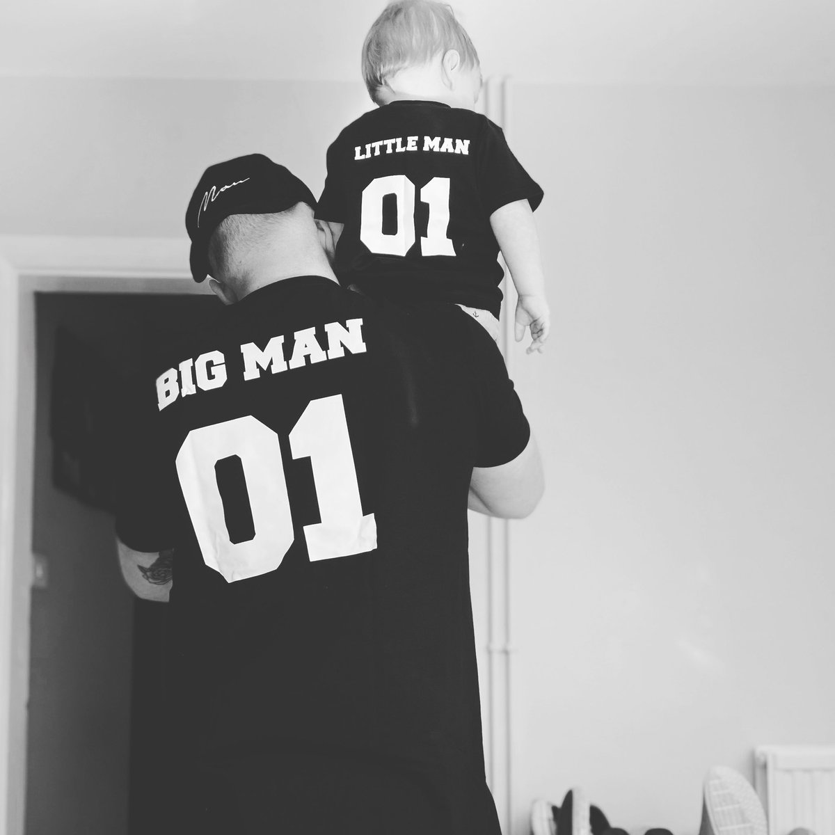 StefanClapton's tweet photo. My little man👌 #FatherAndSon https://t.co/8vHAbloSm2
