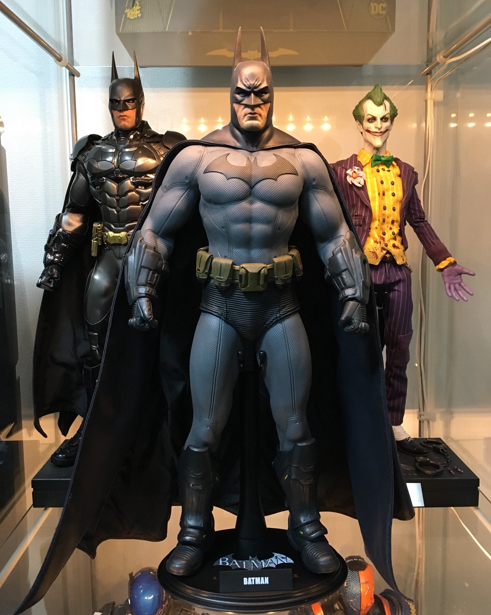 ホットトイズ バットマン アーカムシティ 1/6 ヨドバシ.com - ホット