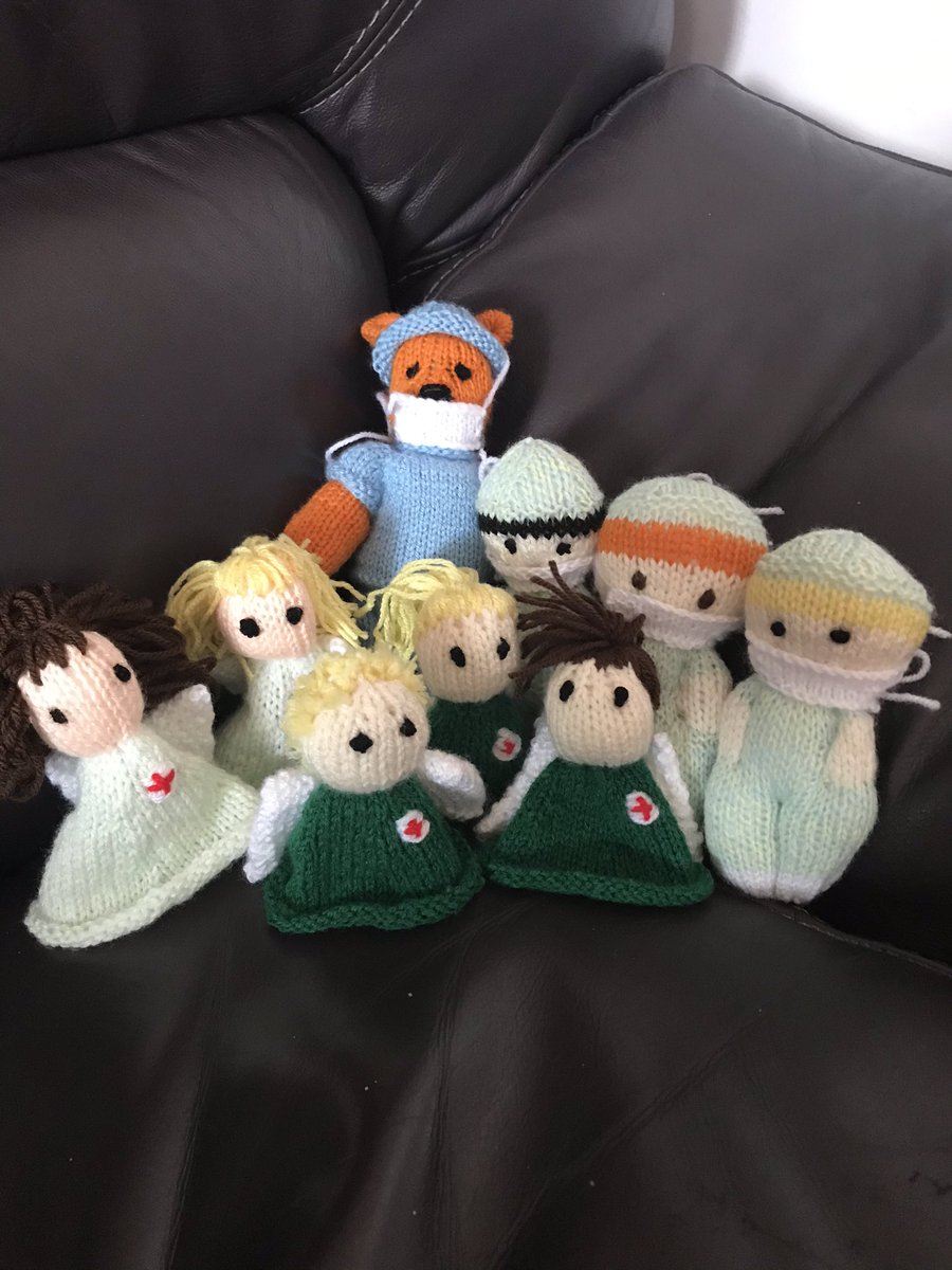 wreeve2009's tweet photo. @NhsKabs we are all doing a great job. So proud of a virtual community pulling together. #nhskabs #kabs #knittingtogether https://t.co/6BqpiL9j98