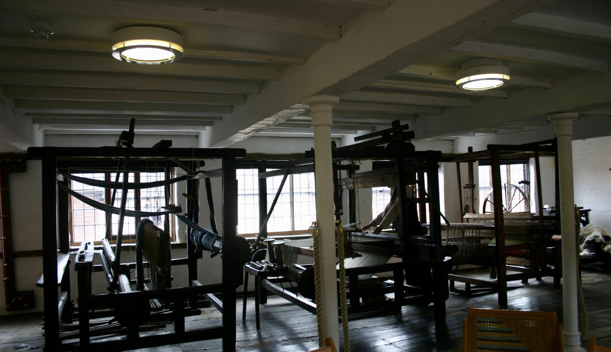 NewtownM's tweet photo. The Textile Museum in Newtown gives visitors a chance to see how the handloom weavers of the mid-19th century lived and worked. #MuseumsUnlocked https://t.co/ZgfYwj05Xo