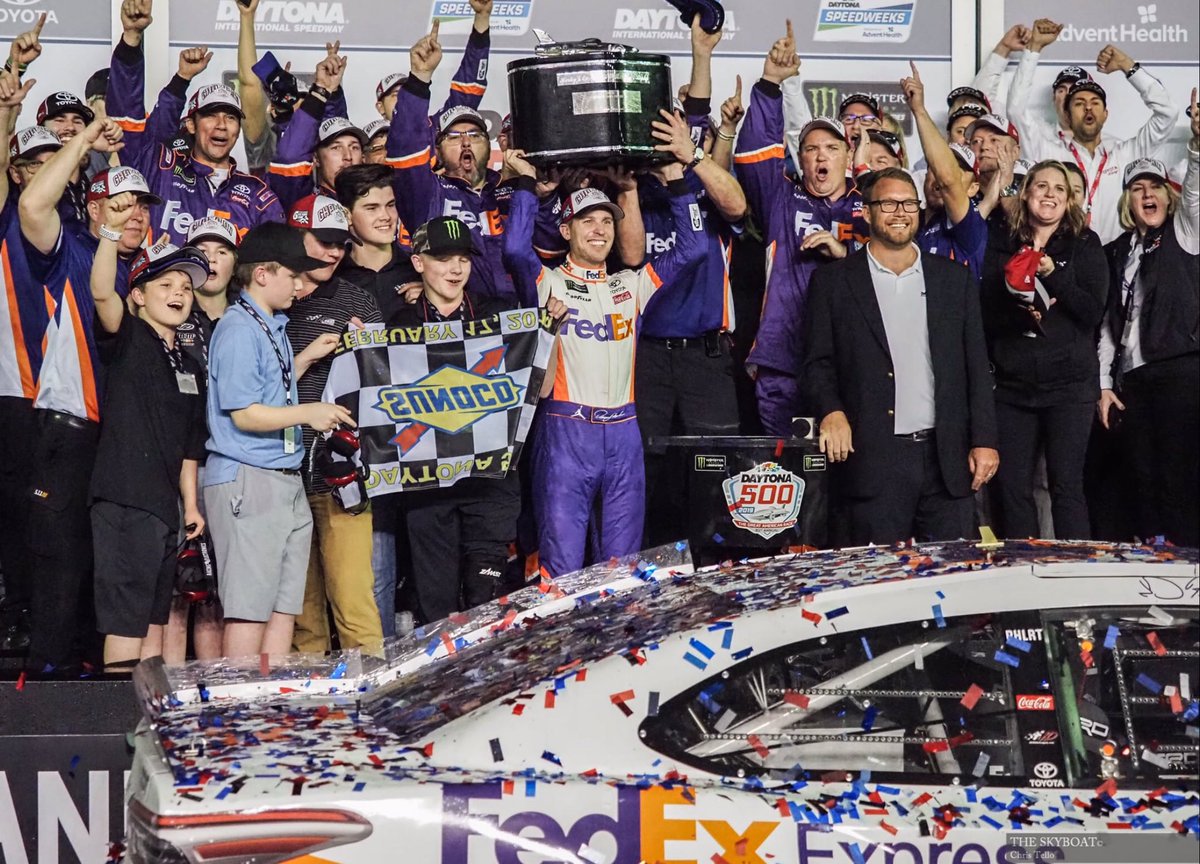 Jen_Flow's tweet photo. @JoeGibbsRacing Best #NASCAR Race 2019 Daytona 500 #11TEAM @dennyhamlin  #DoItForJD. @JoeGibbsRacing  @ToyotaRacing https://t.co/67FZCDCInN