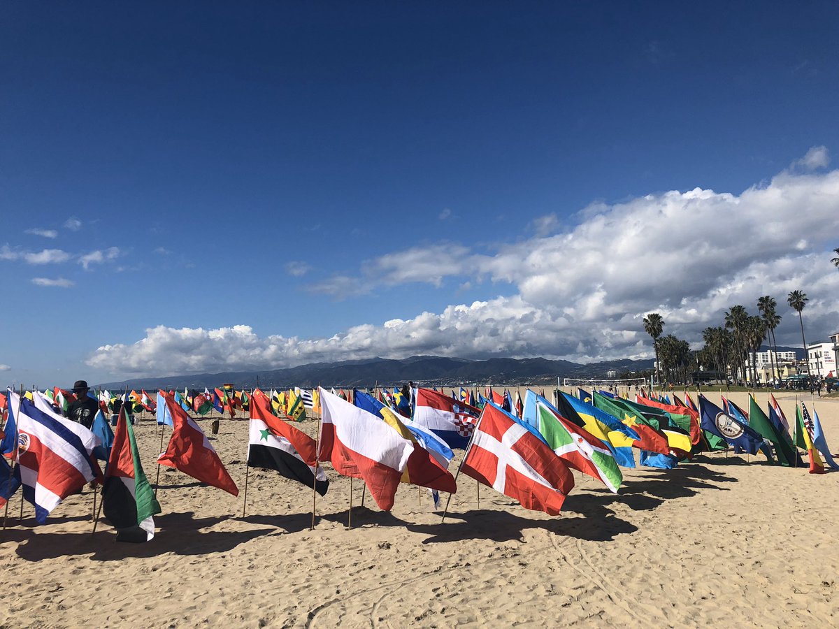 Avex Classics Int. tweet media