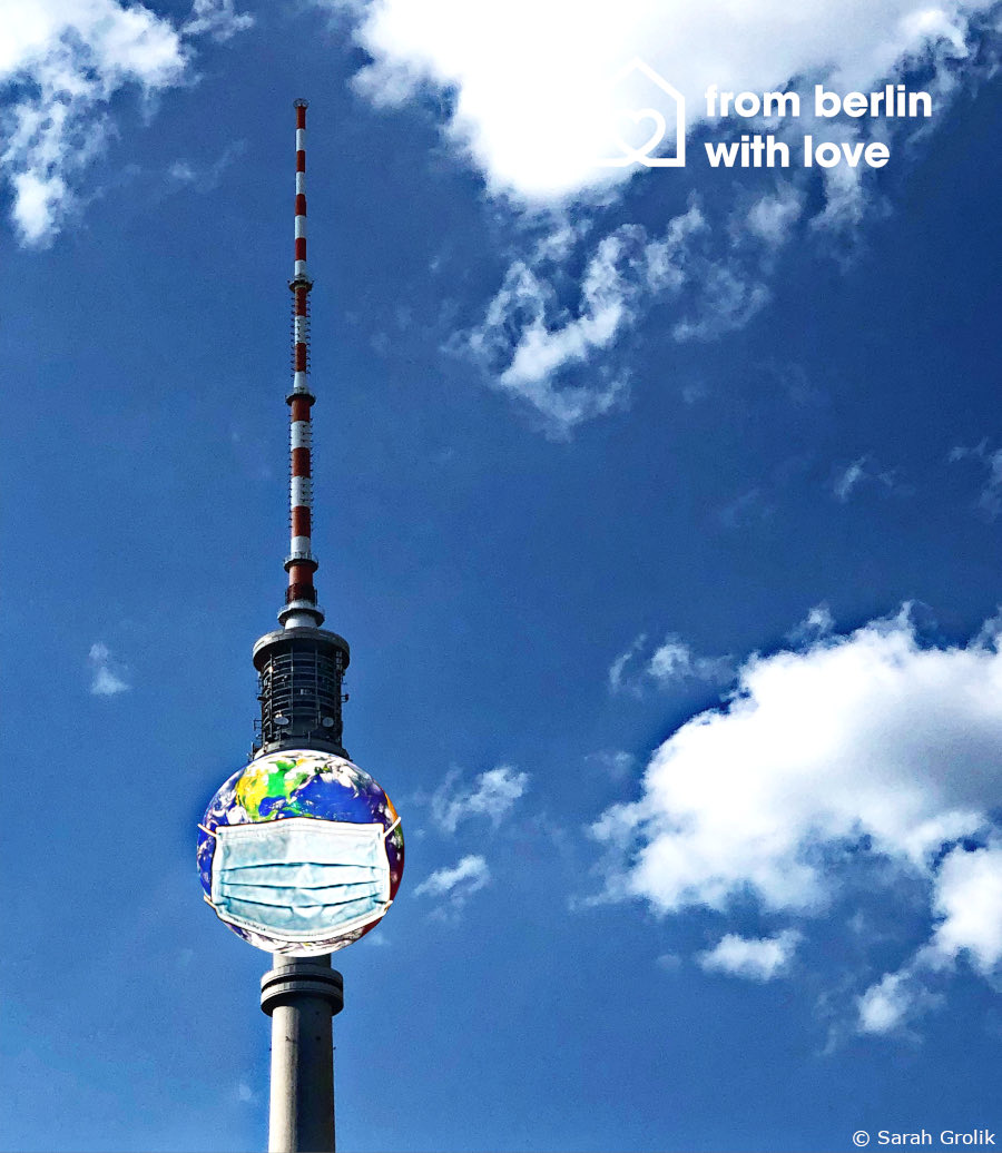 visitberlin's tweet image. Nur eine Erinnerung: Heute ist #EarthDay #tagdererde #EarthDay2020 #COVID2019 #mask 🌍 💓🌍 #FromBerlinWithLove