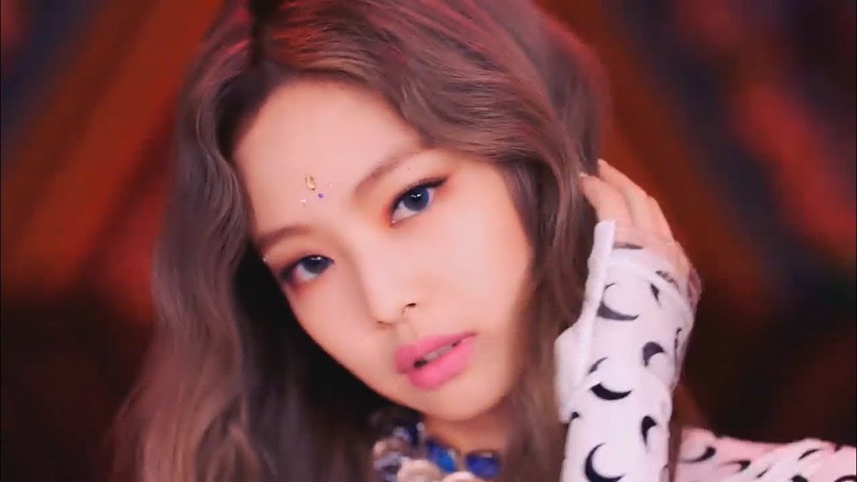 omg jennie kim is the new deewani mastani