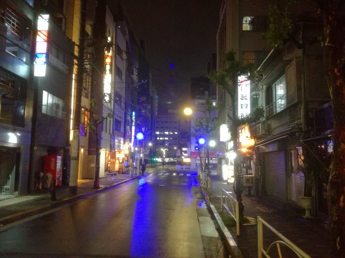 やんやレコード على تويتر 歌謡曲みたいだが夜の錦糸町 丸井の裏 くりから焼きの三四郎付近 ディープな繁華街でいつもわらわらと多種人種な客引きがいるのに誰もいない